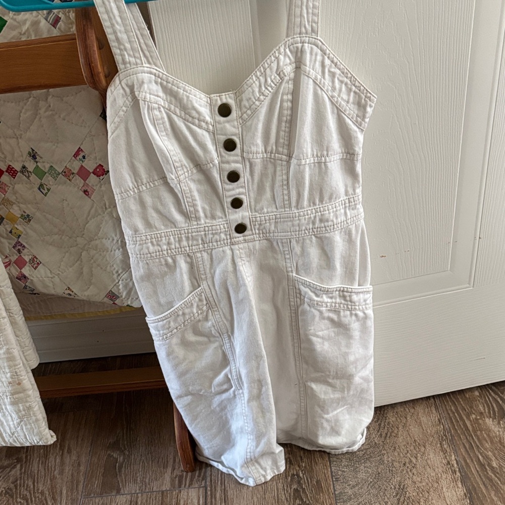 Jag Jeans White Buttoned Jumpsuit